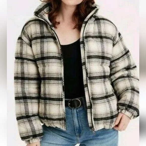 American Eagle Wool-blend plaid puffer coat. Women's size xs. - Picture 2 of 16